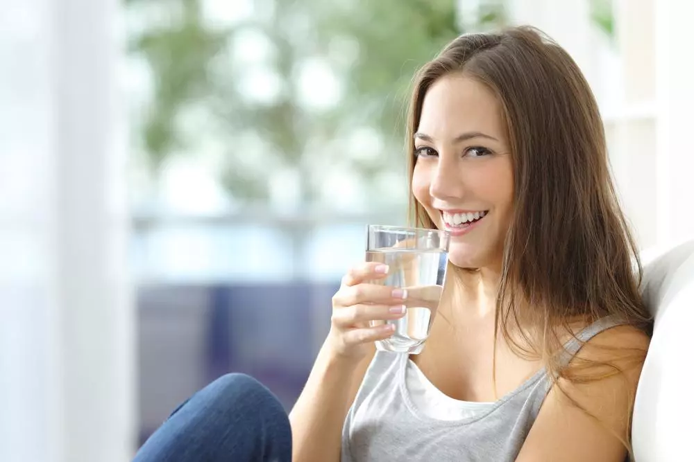 Egyszeru-tippek-megfazas-idejere-igyunk-sok-folyadekot Egyszerű tippek megfázás idejére - igyunk sok folyadékot